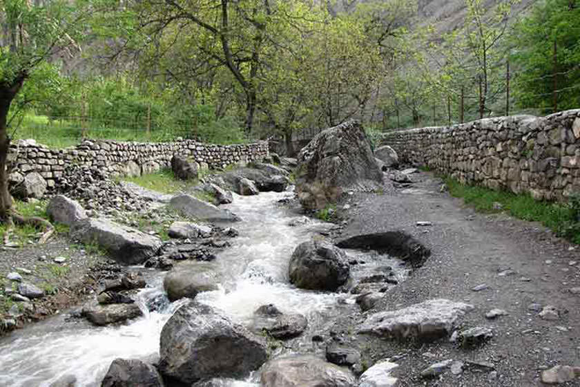 Bar Waterfall valley in autumn colours