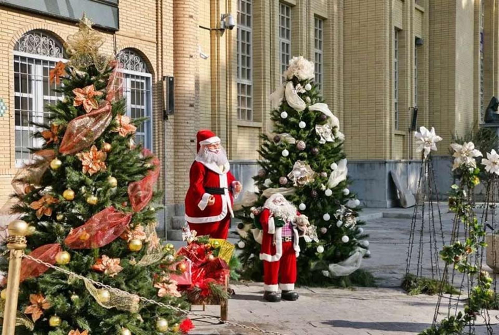 Christmas atmosphere in an Iranian Christian neighborhood