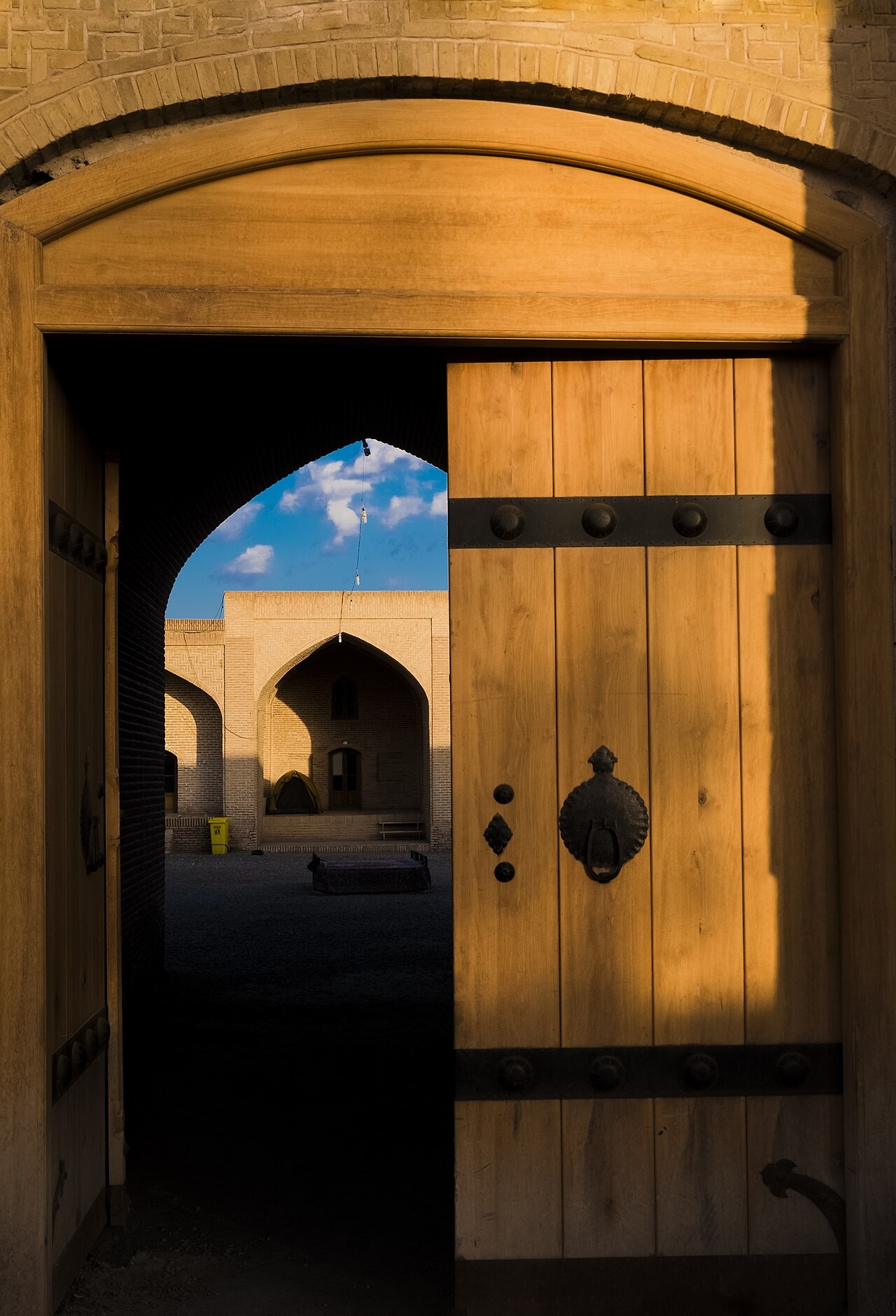 Interior courtyard of the Abasi Caravanserai in the Maranjab Desert