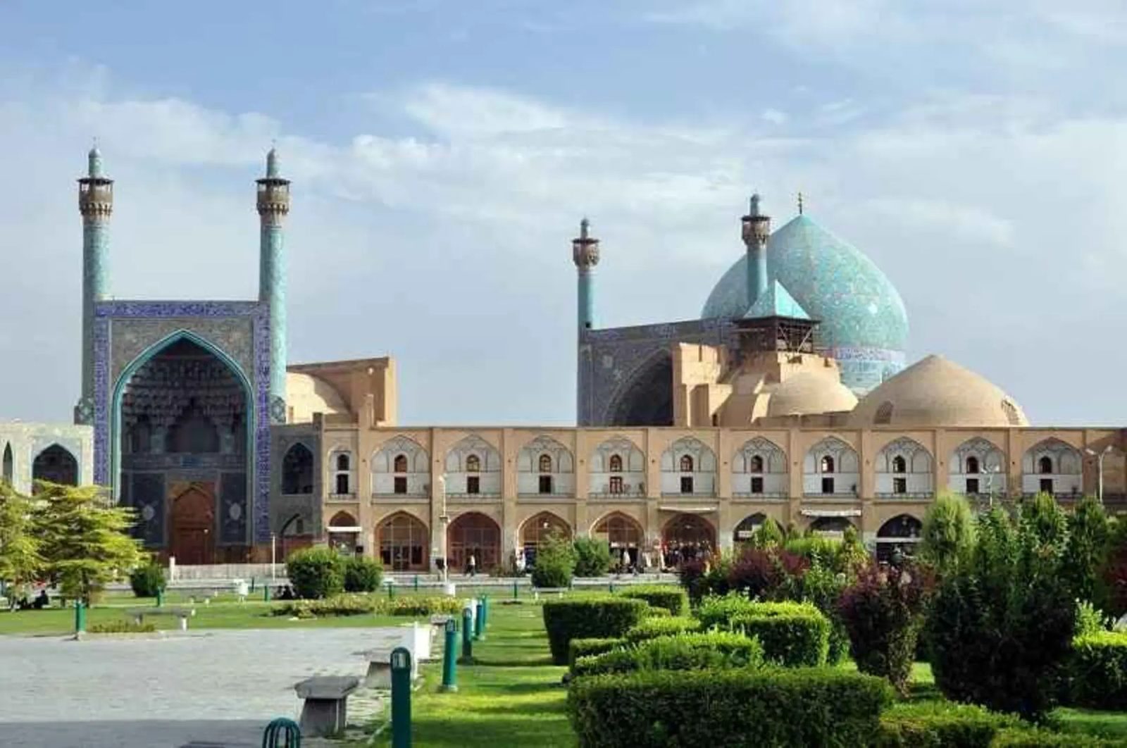 The dome and minarets of the Imam Mosque seen from Naqsh-e Jahan Square